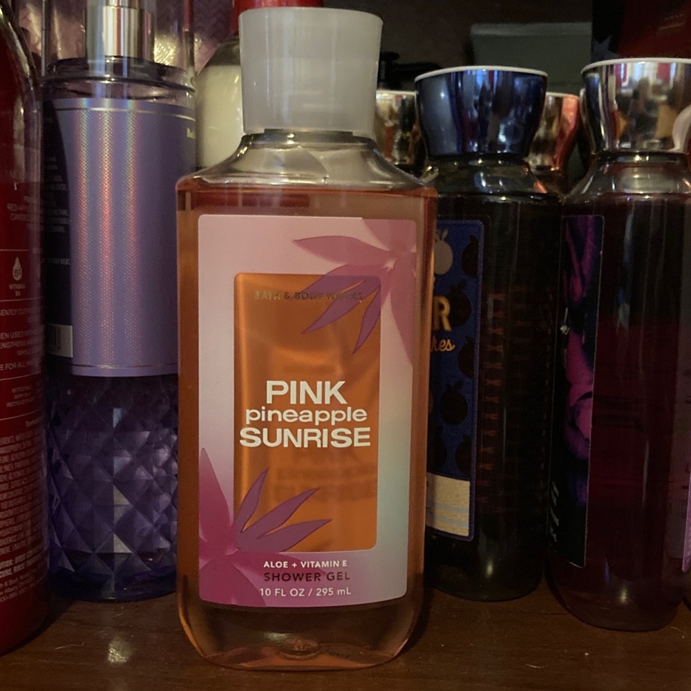 Pink Pineapple Sunrise Shower Gel Bath & Body Works